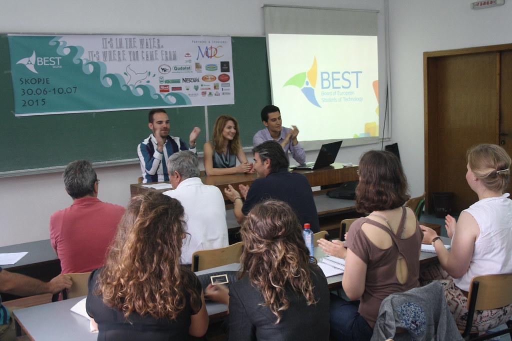 Description of Image